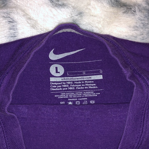 Nike shirt - Picture 4 of 4